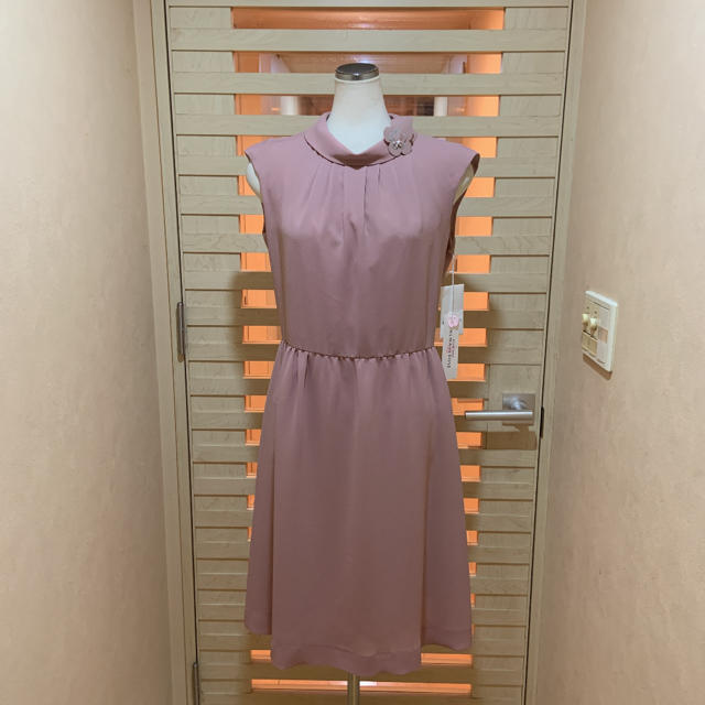 HANAE MORI(ハナエモリ)のハナエモリ（ALMA EN ROSE）新品 11号ピンク系ワンピース レディースのワンピース(ひざ丈ワンピース)の商品写真