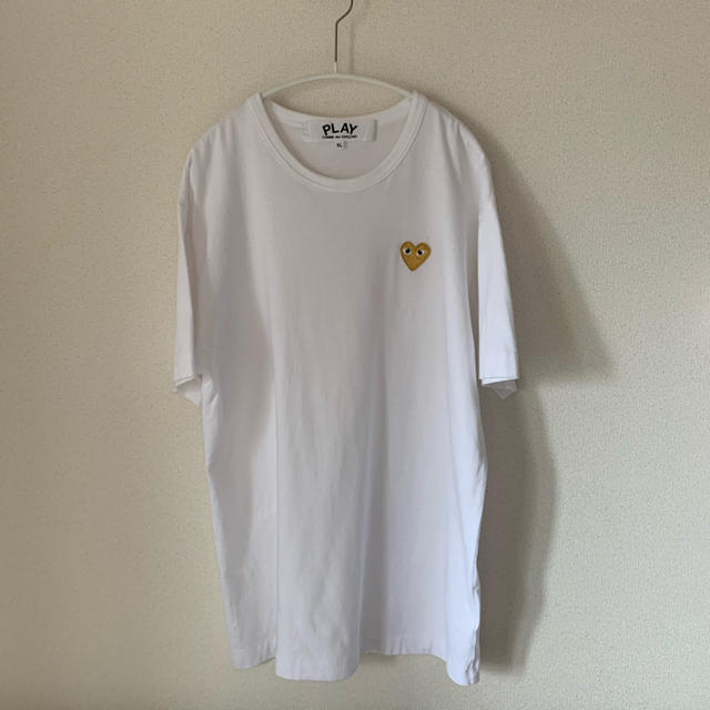 COMME des GARCONS(コムデギャルソン)のコムデギャルソン  プレイ　Tシャツ　 メンズのトップス(Tシャツ/カットソー(半袖/袖なし))の商品写真