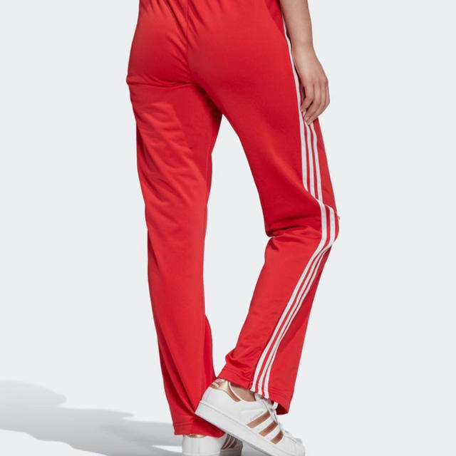 adidas(アディダス)の【新品未使用】adidas originals アディダス トラックパンツ レディースのパンツ(その他)の商品写真