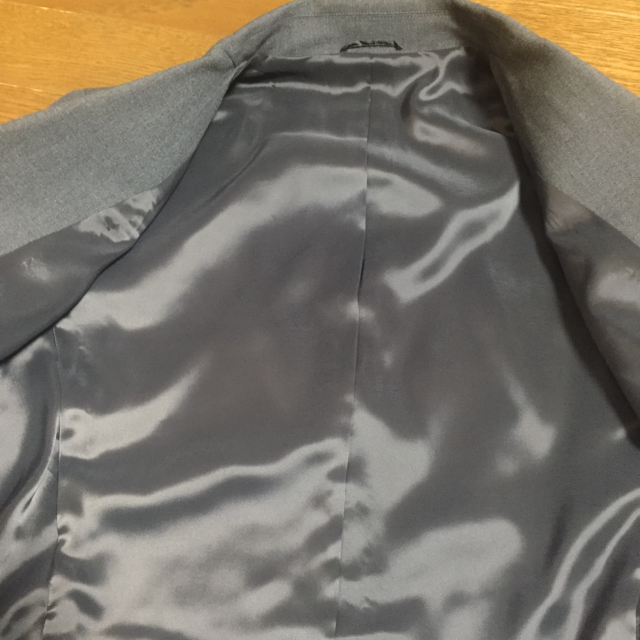 UNIQLO(ユニクロ)の〈新品〉UNIQLO dark gray パンツスーツ レディースのジャケット/アウター(テーラードジャケット)の商品写真