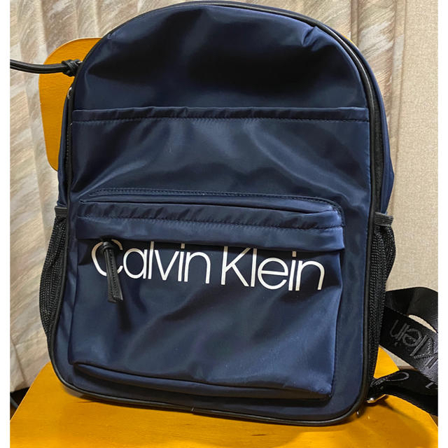 Calvin Klein(カルバンクライン)の【新品タグ付き！！ユニセックス】Calvin Klein バックパック ネイビー メンズのバッグ(バッグパック/リュック)の商品写真