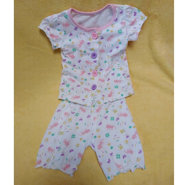 AEON(イオン)の女の子 パジャマ 半袖80 キッズ/ベビー/マタニティのベビー服(~85cm)(パジャマ)の商品写真