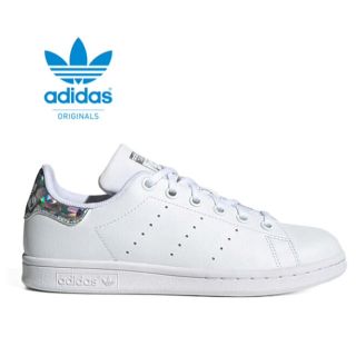 アディダス ラメ スニーカー レディース の通販 100点以上 Adidasのレディースを買うならラクマ アディダス ラメ スニーカー レディース の通販 100点以上 Adidasのレディースを買うならラクマ