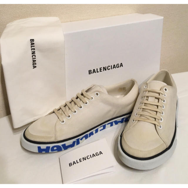 Balenciaga(バレンシアガ)の【新品未使用】BALENCIAGA バレンシアガ ダメージ加工 スニーカー レディースの靴/シューズ(スニーカー)の商品写真