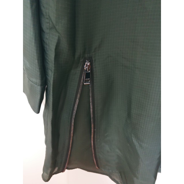 Jil Sander(ジルサンダー)の最終値下げ　新品未使用　ジルサンダー 18ss　ロングシャツ　グリーン メンズのトップス(シャツ)の商品写真