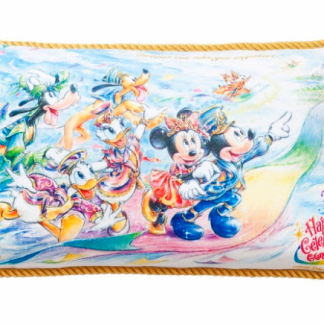 Disney(ディズニー)の【TDR】東京ディズニーリゾート35周年まくら エンタメ/ホビーのおもちゃ/ぬいぐるみ(キャラクターグッズ)の商品写真