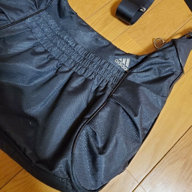 adidas(アディダス)の【ららん様専用】【adidas】ショルダーバッグ★黒★ メンズのバッグ(ショルダーバッグ)の商品写真