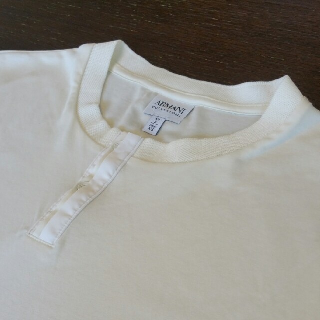 ARMANI COLLEZIONI(アルマーニ コレツィオーニ)の値下げ！新品 ARMANI COLLEZIONI Tシャツ メンズのトップス(Tシャツ/カットソー(半袖/袖なし))の商品写真