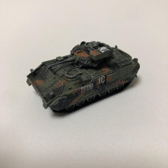 DRAGON(ドラゴン)のM2A2 ブラッドレー 1/144 第5騎兵師団 第3大隊 A中隊 ボスニア エンタメ/ホビーのおもちゃ/ぬいぐるみ(模型/プラモデル)の商品写真