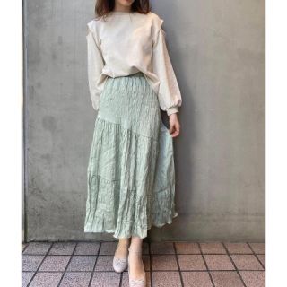 マジェスティックレゴン(MAJESTIC LEGON)の新品✨定価6050円　マジェスティックレゴン  2020年　サテンスカート  (その他)