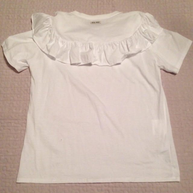 miumiu(ミュウミュウ)のフリルTシャツ レディースのトップス(Tシャツ(半袖/袖なし))の商品写真