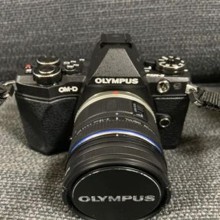 オリンパス(OLYMPUS)のOLYMPUS OM-D EM-5 mark2 ブラック セット オリンパス 黒(デジタル一眼)