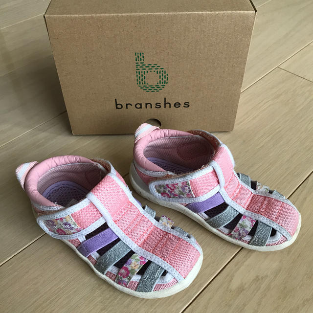 Branshes(ブランシェス)のbranshes サンダル　　イフミー　　ピンク キッズ/ベビー/マタニティのキッズ靴/シューズ(15cm~)(サンダル)の商品写真