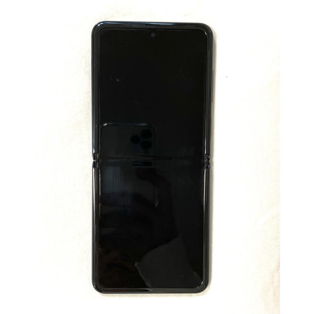 SAMSUNG(サムスン)の【超美品】galaxy z flip simフリー　mirror black スマホ/家電/カメラのスマートフォン/携帯電話(スマートフォン本体)の商品写真