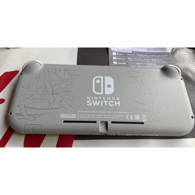 Nintendo Switch Lite ザシアン ザマゼンタ 中古美品 レビュー高評価の 