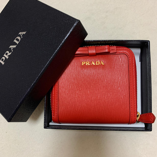 PRADA - プラダ 最終値下げの通販 by ゆぴ｜プラダならラクマ