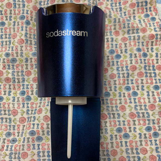 sodastream カバー キャップ ＊ ねじ式 専用 ＊ スマホ/家電/カメラの調理家電(調理機器)の商品写真