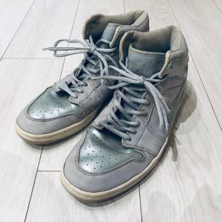 ナイキ(NIKE)の最終セール☆Nike AirJordan1 mid シルバー 29.5cm(スニーカー)