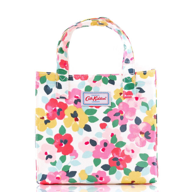 Cath Kidston(キャスキッドソン)の【お昼休み用お弁当入れにも◯】キャスキッドソンのブックバック レディースのバッグ(トートバッグ)の商品写真