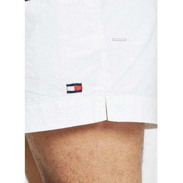 TOMMY HILFIGER(トミーヒルフィガー)のSサイズ トミーヒルフィガー(Tommy Hilfiger) 水着 ホワイト メンズの水着/浴衣(水着)の商品写真