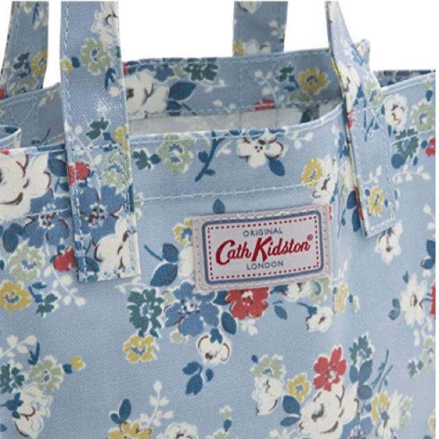 Cath Kidston(キャスキッドソン)の【お昼休み用お弁当入れにも◯】キャスキッドソンのブックバック レディースのバッグ(トートバッグ)の商品写真