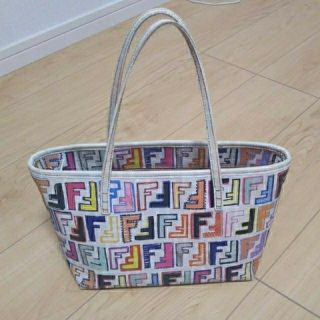 フェンディ(FENDI)のFENDI ロールバックマルチカラー(ハンドバッグ)