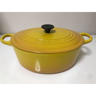 ルクルーゼ(LE CREUSET)のル・クルーゼ　鍋　オーバル　イエロー　25(鍋/フライパン)