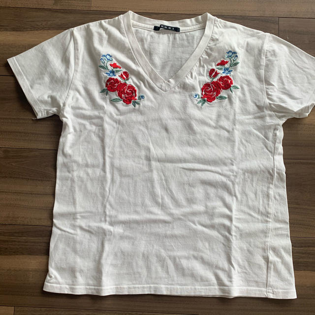 INGNI(イング)の白Tシャツ レディースのトップス(Tシャツ(半袖/袖なし))の商品写真