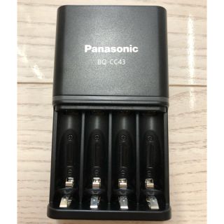 パナソニック(Panasonic)の【新品】Panasonic eneloopエネループ 充電器　BQ-CC43(変圧器/アダプター)