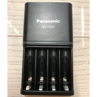 パナソニック(Panasonic)の【新品】Panasonic eneloopエネループ 充電器　BQ-CC43(変圧器/アダプター)