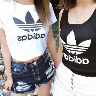 アディダス(adidas)のアディダス Tシャツ へそだし(Tシャツ(半袖/袖なし))