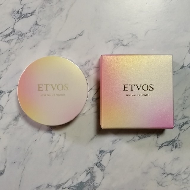 ETVOS(エトヴォス)のETVOS 　ミネラルUVパウダー  コスメ/美容のベースメイク/化粧品(フェイスパウダー)の商品写真