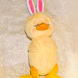 ディズニー(Disney)の新品・未使用　Disney Easter 2020 うさピヨ　だきまくら(キャラクターグッズ)