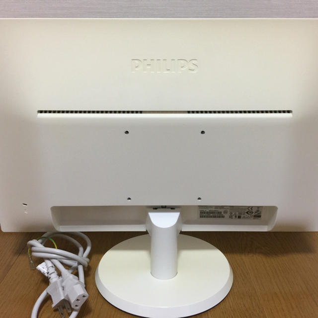 PHILIPS(フィリップス)のフィリップス [21.5インチ ホワイト]液晶モニター 223V5LHSW/11 スマホ/家電/カメラのPC/タブレット(ディスプレイ)の商品写真