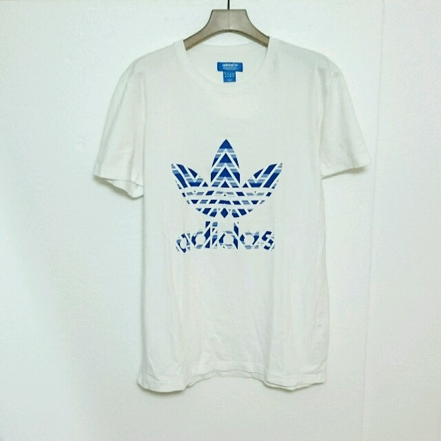 adidas(アディダス)の【adidas】ビッグロゴTシャツ メンズのトップス(Tシャツ/カットソー(半袖/袖なし))の商品写真