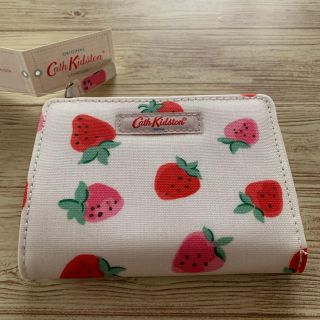 キャスキッドソン(Cath Kidston)の【いちご様専用】キャスキッドソン　ストロベリー　苺　財布　パスケース(財布)