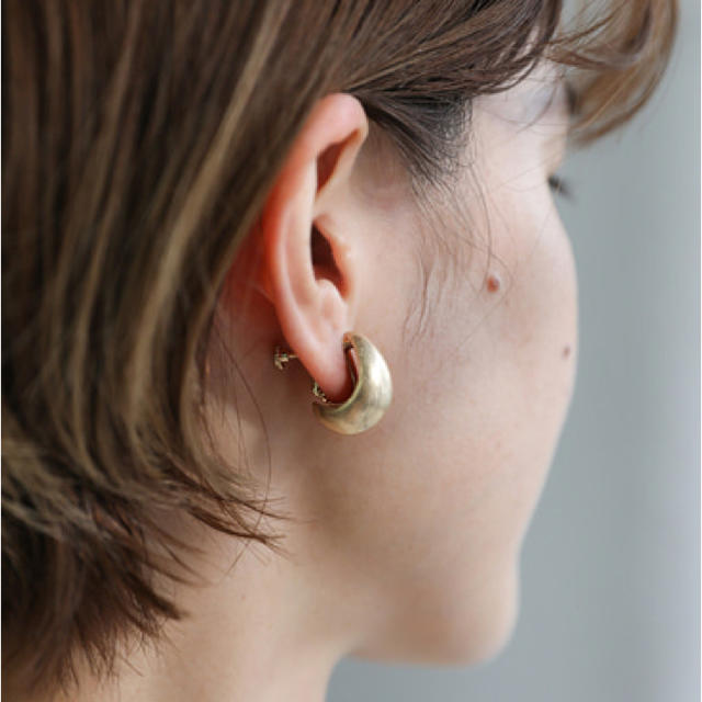 Kastane(カスタネ)のselect MOCA 2020 S/S SMALL PLUMP EARRING レディースのアクセサリー(イヤリング)の商品写真