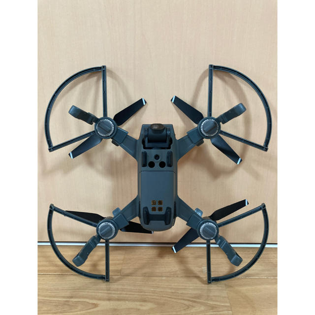 ドローン DJI Spark Fly Moreコンボ お得セット 入門 エンタメ/ホビーのおもちゃ/ぬいぐるみ(ホビーラジコン)の商品写真