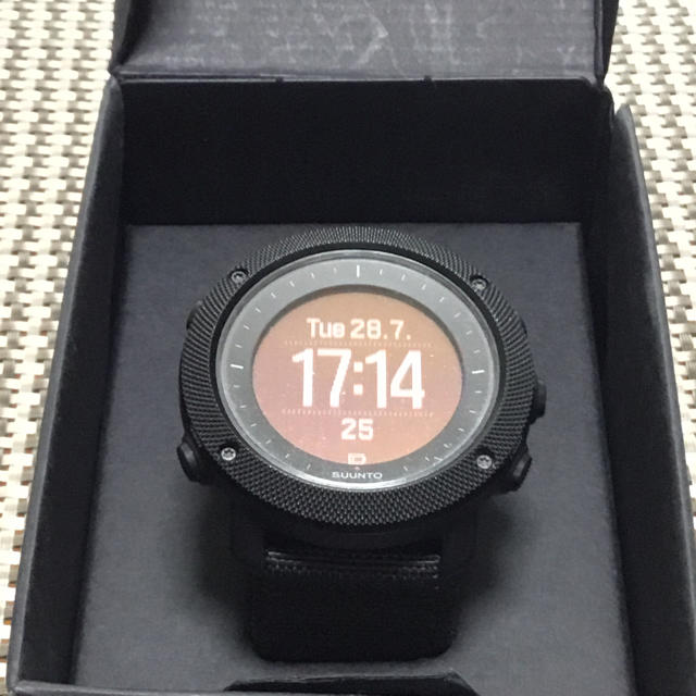 SUUNTO(スント)のSUUNTO TRAVERSE ALPHA STEALTH 美品　完備 メンズの時計(腕時計(デジタル))の商品写真