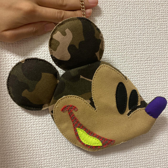 Disney(ディズニー)のミッキーのポーチ エンタメ/ホビーのおもちゃ/ぬいぐるみ(キャラクターグッズ)の商品写真