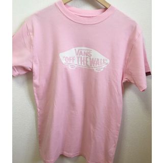 ヴァンズ(VANS)のvans　Tシャツ　ピンク(Tシャツ(半袖/袖なし))