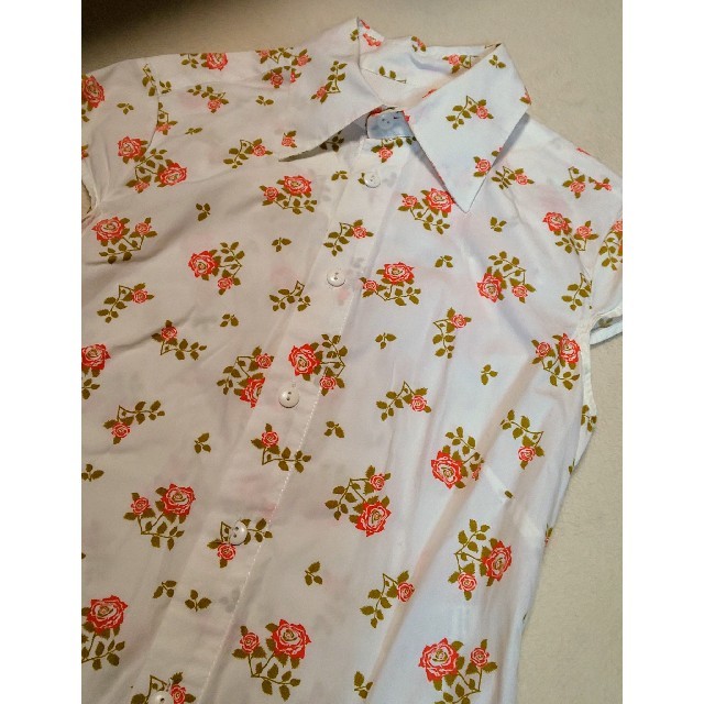 DIESEL(ディーゼル)のDIESEL花柄シャツ レディースのトップス(Tシャツ(半袖/袖なし))の商品写真