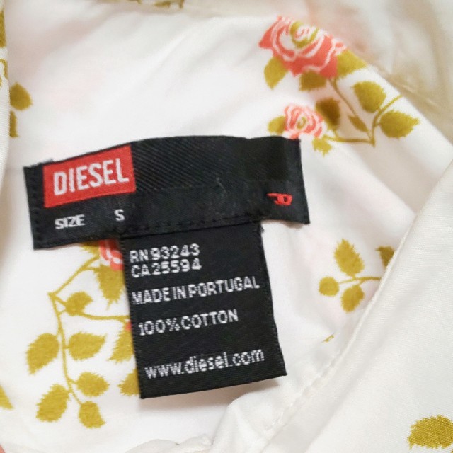 DIESEL(ディーゼル)のDIESEL花柄シャツ レディースのトップス(Tシャツ(半袖/袖なし))の商品写真