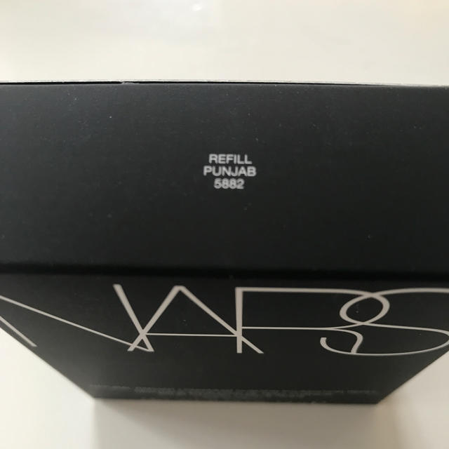 NARS(ナーズ)の【新品未使用】NARS ナーズ クッションファンデ レフィルのみ5882 コスメ/美容のベースメイク/化粧品(ファンデーション)の商品写真