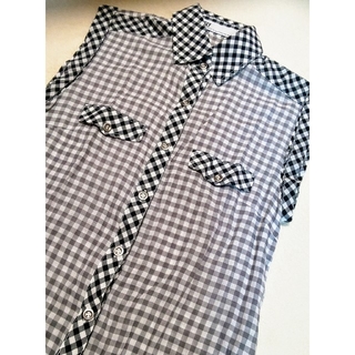 スライ(SLY)のSLYバイカラーチェックシャツ(シャツ/ブラウス(半袖/袖なし))