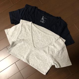 ギャップ(GAP)のGAP VネックTシャツ　２枚(Tシャツ(半袖/袖なし))