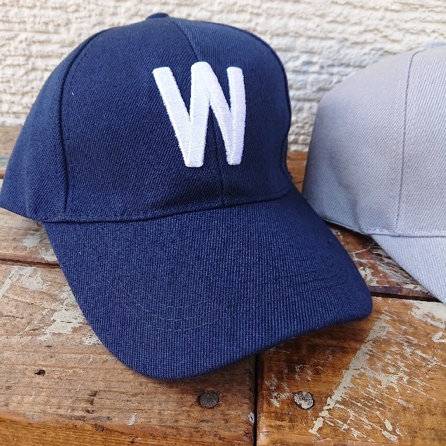 専用 1つ 新品 ベースボールキャップ 刺繍  野球帽 親子コーデ メンズの帽子(キャップ)の商品写真
