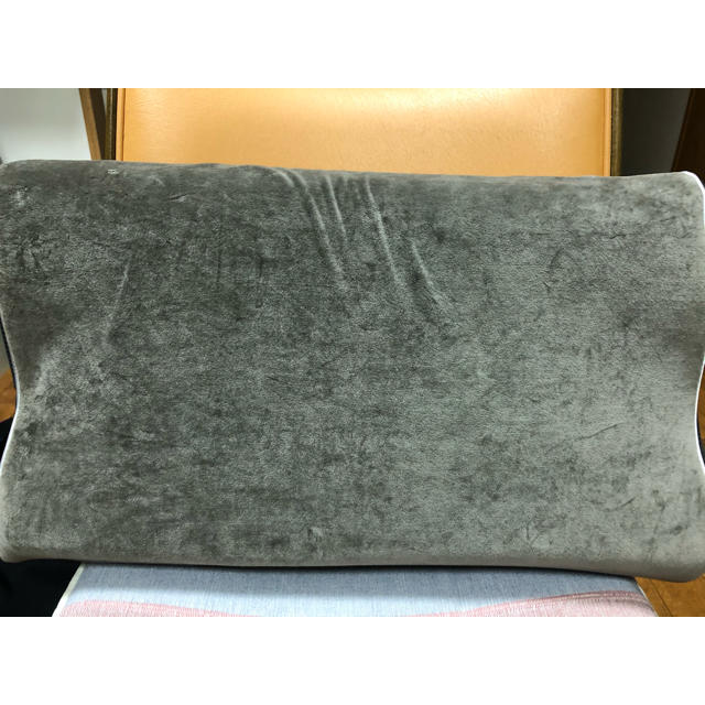 生毛工房 U.PILLOW (使用時の高さ:約3-4cm) インテリア/住まい/日用品の寝具(枕)の商品写真