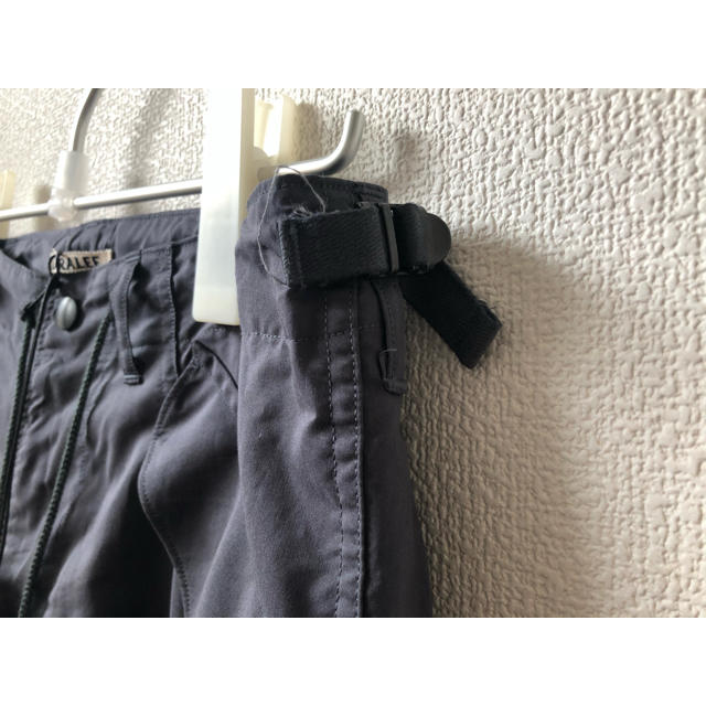 1LDK SELECT(ワンエルディーケーセレクト)の再出品　auralee  fatigue pants   グレー メンズのパンツ(ワークパンツ/カーゴパンツ)の商品写真