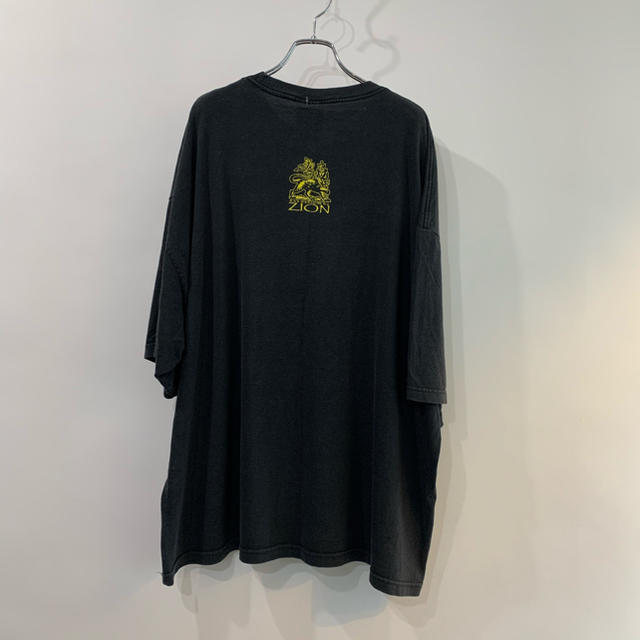 RASTAFARI レゲエ　アーティスト　プリント　Tシャツ　デザイン古着 メンズのトップス(Tシャツ/カットソー(半袖/袖なし))の商品写真